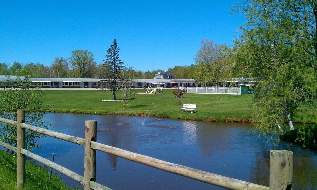Middleton Motel & Suites Exteriör bild